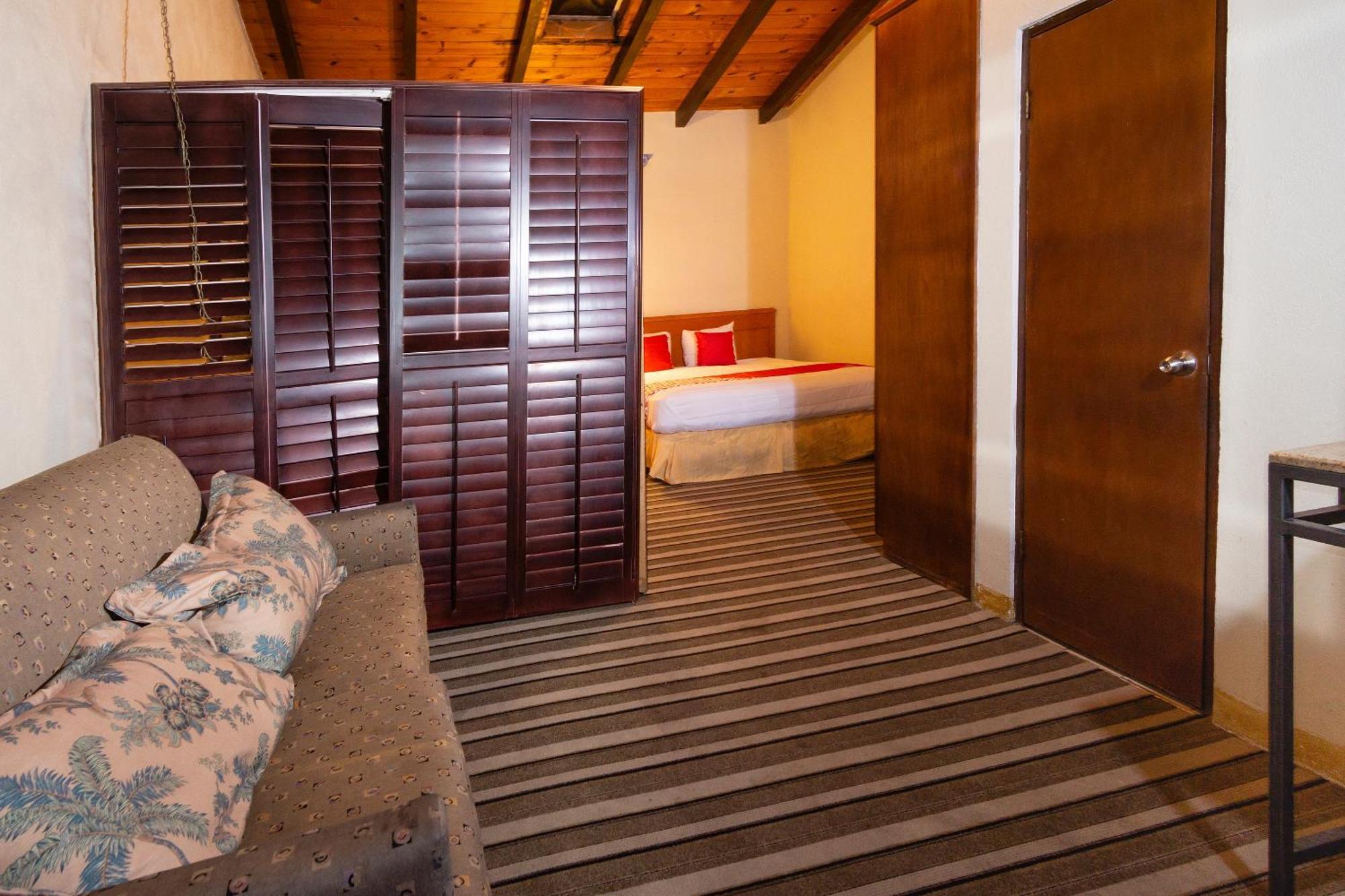 Oyo Hotel Hacienda Don Luis, רוסריטו מראה חיצוני תמונה A room at the hotel